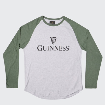 Show your love for Guinness in style with the Guinness Baseball T-Shirt—a long-sleeve raglan shirt featuring green sleeves, a white body, and the iconic Guinness logo with harp symbol on the front. Perfect for any fan, this shirt is ideal both on and off the field.